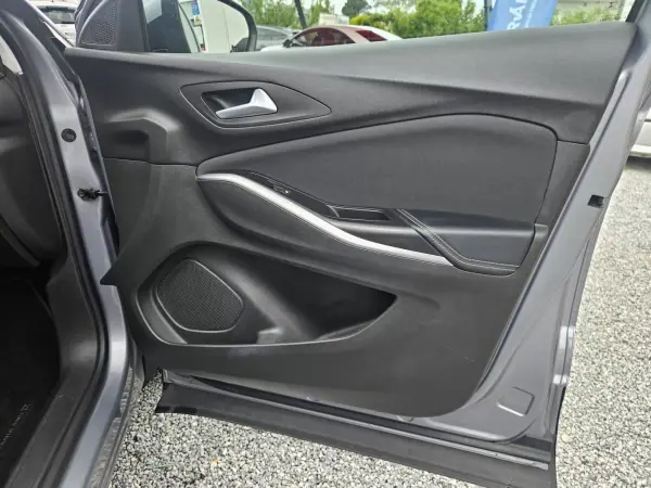 Opel Grandland X 2020 - 18800 EUR, 53900 km - AUTO.MOTO.pt - 53900km - foto 39 de 41