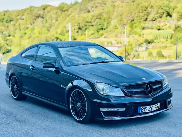 Mercedes-Benz C 63 AMG 2011 - 49900 EUR, 56000 km - AUTO.MOTO.pt - 56000km - foto 5 de 26