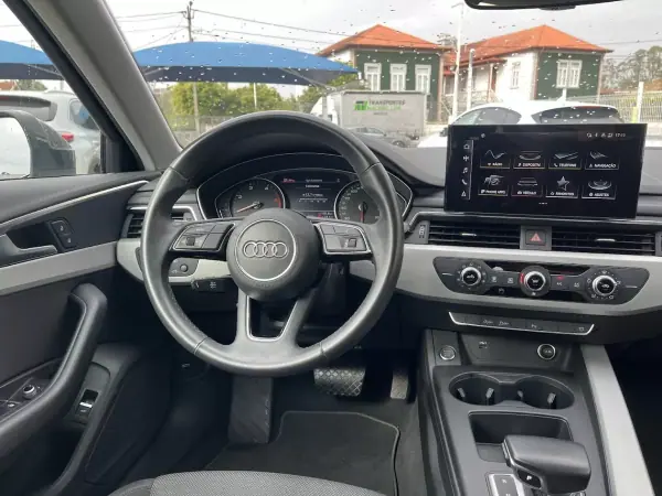 Audi A4 Avant 2022 - 21250 EUR, 195000 km - AUTO.MOTO.pt - 195000km - foto 11 de 45