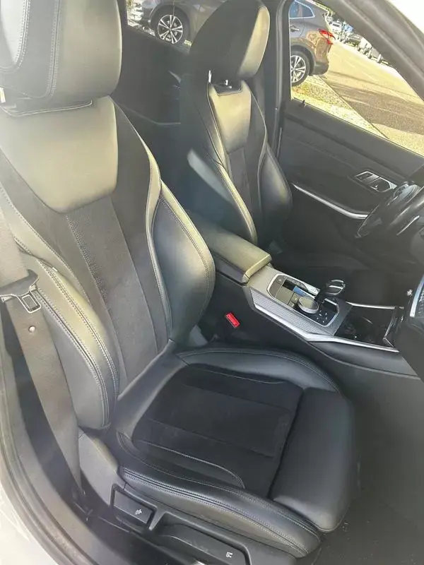 BMW 330 2019 - 30000 EUR, 206305 km - AUTO.MOTO.pt - 206305km - foto 13 de 43