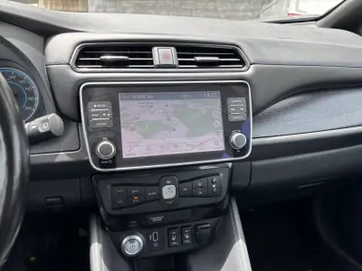 Nissan Leaf 2020 - 14500 EUR, 70000 km - AUTO.MOTO.pt - 70000km - foto 13 de 14