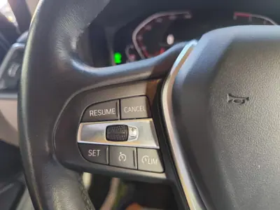 BMW 318 2021 - 31990 EUR, 85331 km - AUTO.MOTO.pt - 85331km - foto 12 de 14