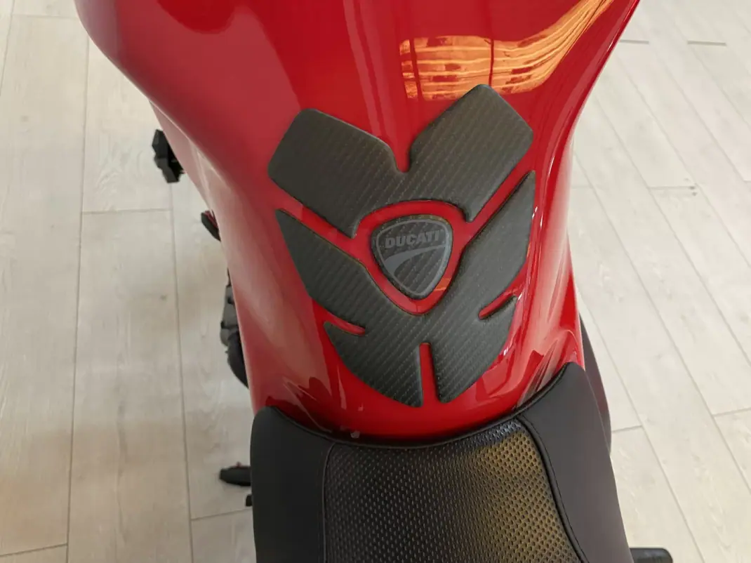 Ducati Monster 1000 2018 - 9950 EUR, 10707 km - AUTO.MOTO.pt - 10707km - foto 14 de 19