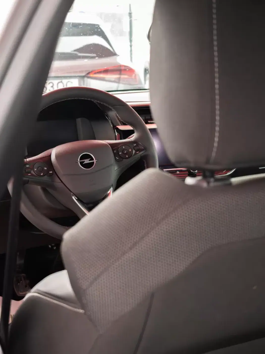 Opel Corsa 2025 - 18500 EUR, 20820 km - AUTO.MOTO.pt - 20820km - foto 9 de 12
