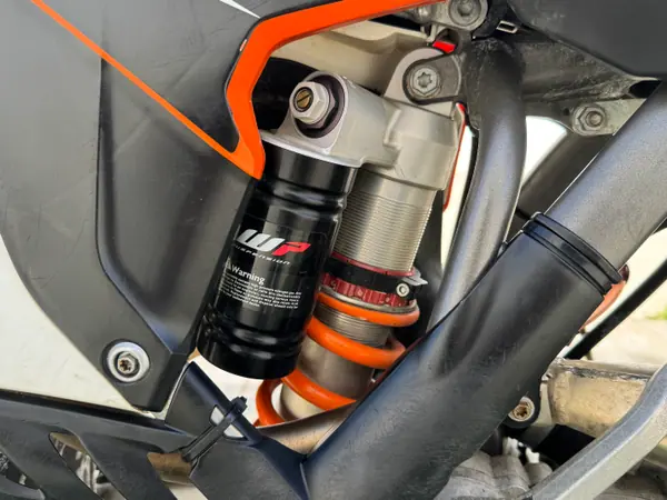 KTM SX 250 2015 - 5100 EUR, 300 km - AUTO.MOTO.pt - 300km - foto 7 de 11