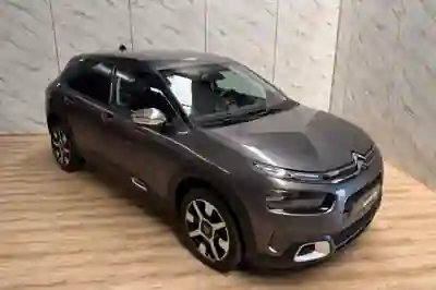 Citroën C4 Cactus 2018 - 15900 EUR, 70000 km - 70000km - foto 9 de 11