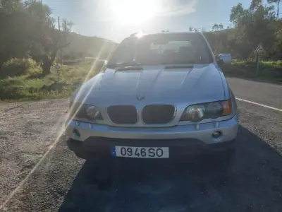 BMW X5 2001 - 10900 EUR, 272000 km - AUTO.MOTO.pt - 272000km - foto 2 de 13