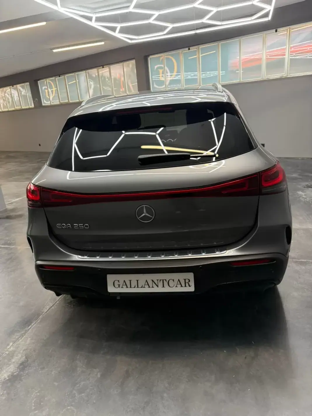 Mercedes-Benz EQA 2021 - 33250 EUR, 59700 km - AUTO.MOTO.pt - 59700km - foto 17 de 18