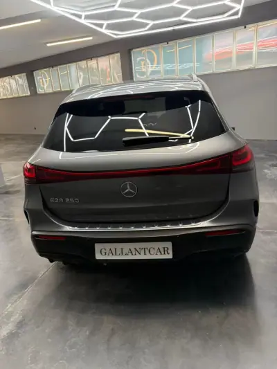 Mercedes-Benz EQA 2021 - 33250 EUR, 59700 km - AUTO.MOTO.pt - 59700km - foto 17 de 18