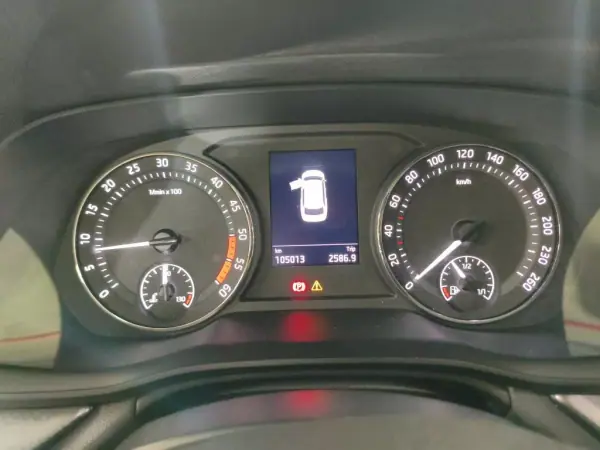 Skoda Octavia Break 2022 - 19999 EUR, 105014 km - AUTO.MOTO.pt - 105014km - foto 5 de 13