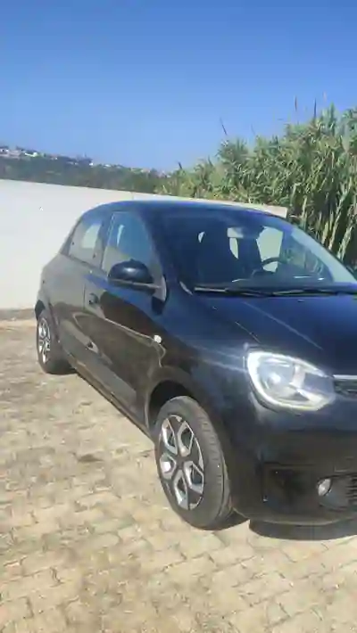 Renault Twingo 2019 - 8500 EUR, 77000 km - AUTO.MOTO.pt - 77000km - foto 5 de 11