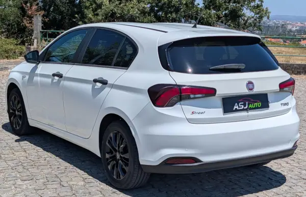 Fiat Tipo 2020 - 8900 EUR, 169920 km - AUTO.MOTO.pt - 169920km - foto 9 de 22