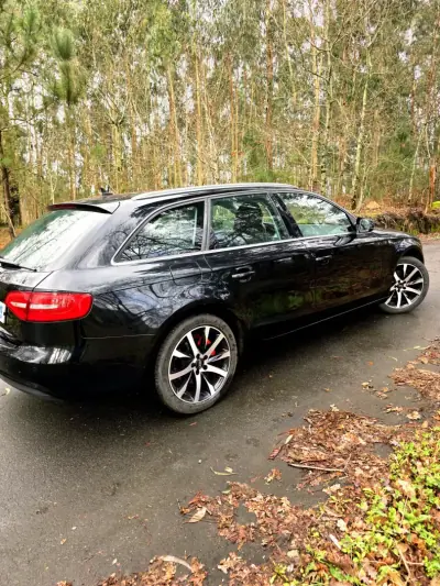 Audi A4 Avant 2013 - 14990 EUR, 181080 km - AUTO.MOTO.pt - 181080km - foto 13 de 25