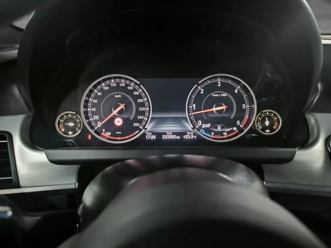 BMW 640 Gran Coupé 2015 - 24950 EUR, 232000 km - 232000km - foto 32 de 47