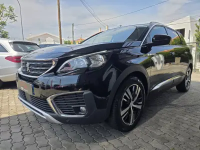Peugeot 5008 2019 - 16900 EUR, 130000 km - AUTO.MOTO.pt - 130000km - foto 7 de 18