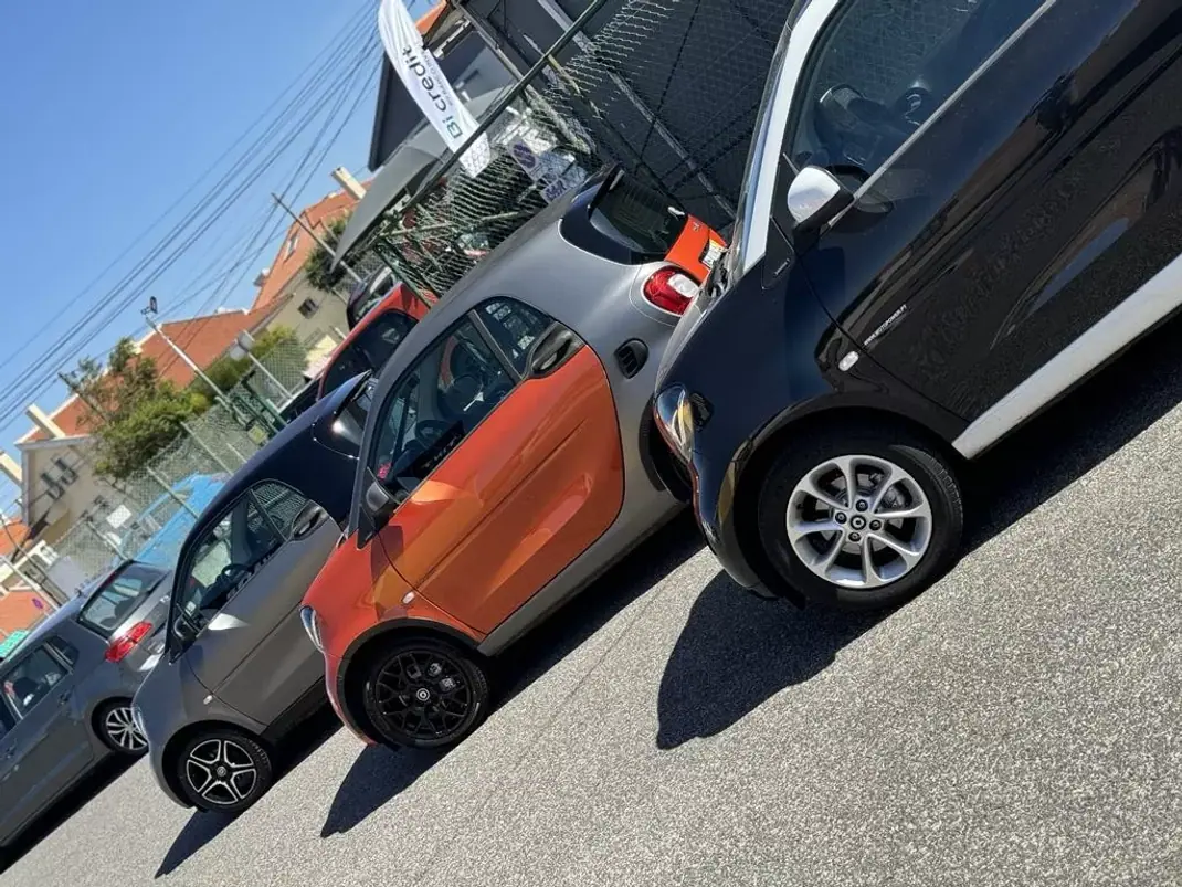 Smart ForTwo Coupé 2015 - 10780 EUR, 84000 km - 84000km - foto 4 de 4
