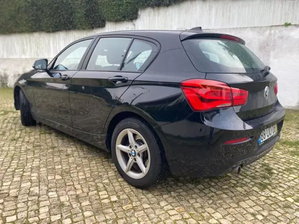 BMW 116 2018 - 16990 EUR, 111161 km - AUTO.MOTO.pt - 111161km - foto 4 de 23