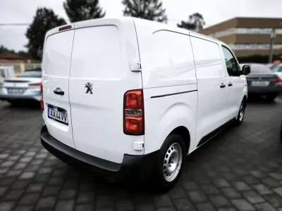 Peugeot Expert 1.5 BlueHdi L2H1 Pro Standard 2020 - 17950 EUR, 105997 km - AUTO.MOTO.pt - 105997km - foto 16 de 46