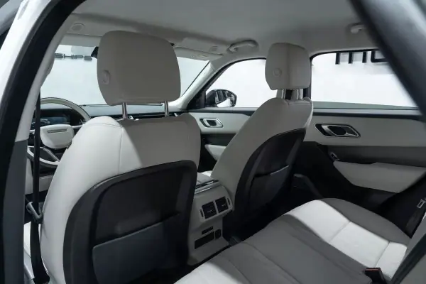 Land Rover Range Rover Velar 2021 - 49950 EUR, 46000 km - AUTO.MOTO.pt - 46000km - foto 52 de 53