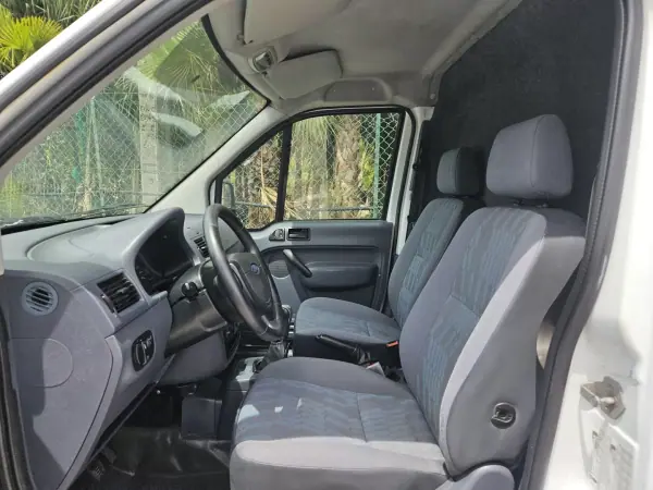Ford 2008 - 4950 EUR, 260000 km - AUTO.MOTO.pt - 260000km - foto 9 de 9