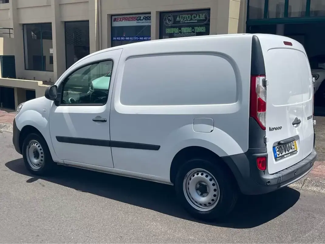 Renault 2018 - 14500 EUR, 78000 km - 78000km - foto 2 de 6