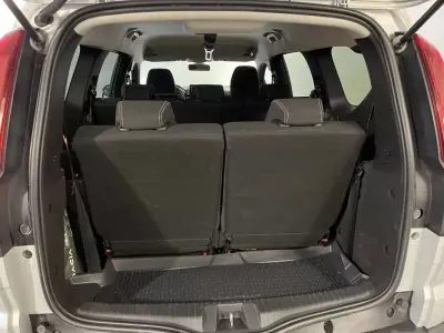 Dacia Jogger 2023 - 16450 EUR, 81000 km - AUTO.MOTO.pt - 81000km - foto 4 de 31