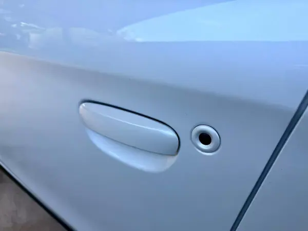 Mitsubishi Space Star 2022 - 13490 EUR, 43549 km - AUTO.MOTO.pt - 43549km - foto 16 de 17