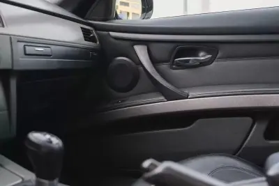 BMW 320 2016 - 18900 EUR, 230000 km - AUTO.MOTO.pt - 230000km - foto 17 de 28