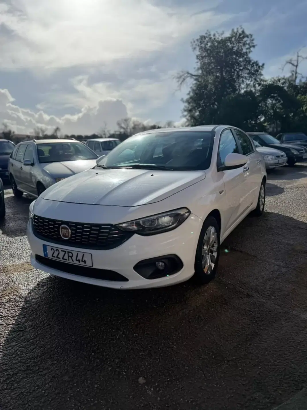 Fiat Tipo 2019 - 11500 EUR, 126375 km - AUTO.MOTO.pt - 126375km - foto 2 de 9