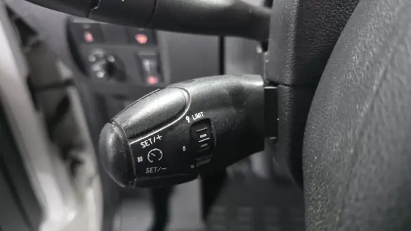 Citroën Berlingo 1.6 Bluehdi L2 100 cv longa C Iva 2018 - 14990 EUR, 84000 km - AUTO.MOTO.pt - 84000km - foto 9 de 15