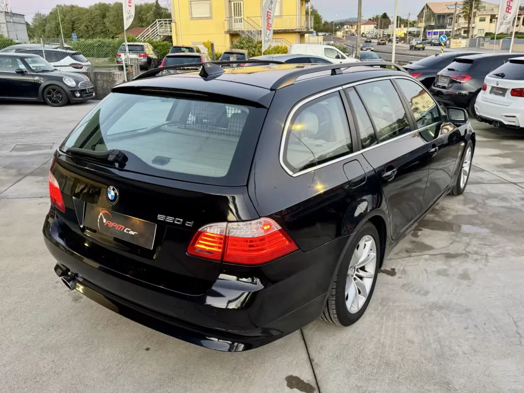 BMW 520 2008 - 7999 EUR, 320000 km - AUTO.MOTO.pt - 320000km - foto 16 de 26