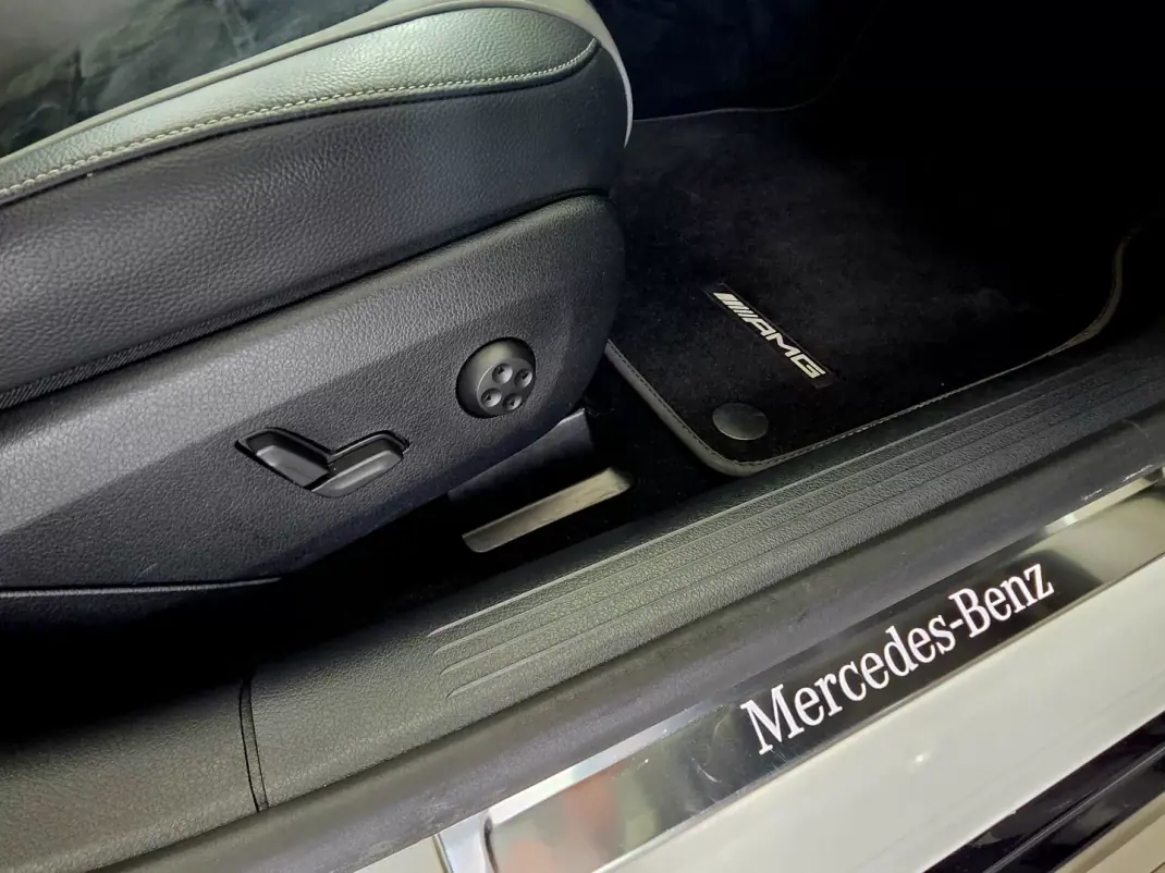 Mercedes-Benz EQE 2022 - 43990 EUR, 74700 km - 74700km - foto 22 de 36