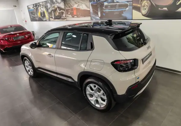 Jeep Avenger 2024 - 24990 EUR, 9000 km - AUTO.MOTO.pt - 9000km - foto 27 de 60