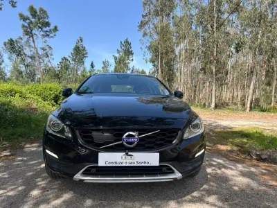 Volvo V60 2016 - 15900 EUR, 155935 km - AUTO.MOTO.pt - 155935km - foto 8 de 28