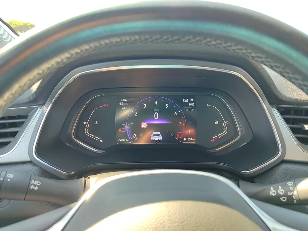 Renault Captur 2020 - 15000 EUR, 30000 km - AUTO.MOTO.pt - 30000km - foto 6 de 14
