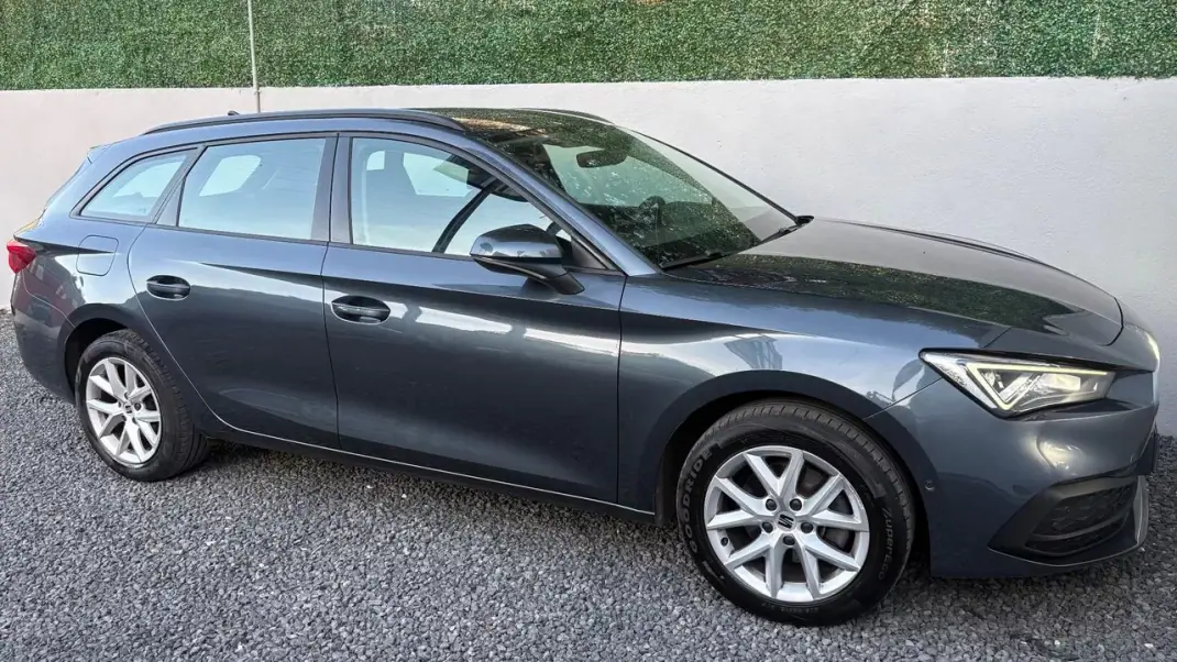 SEAT Leon ST 2022 - 15900 EUR, 59500 km - AUTO.MOTO.pt - 59500km - foto 8 de 12