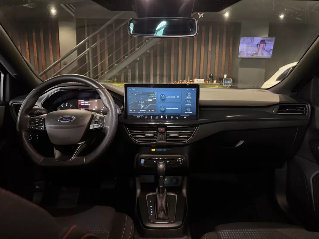 Ford Focus 2024 - 20990 EUR, 51400 km - AUTO.MOTO.pt - 51400km - foto 18 de 36
