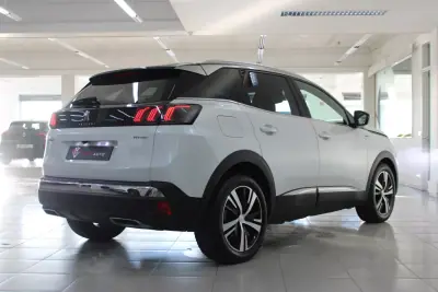 Peugeot 3008 2021 - 22990 EUR, 110993 km - AUTO.MOTO.pt - 110993km - foto 4 de 26
