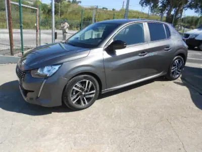 Peugeot 208 2024 - 15900 EUR, 24980 km - 24980km - foto 3 de 13