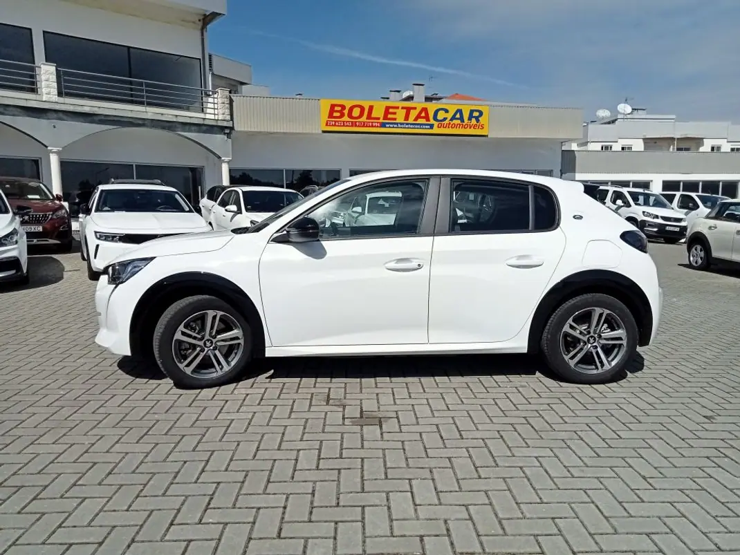 Peugeot e-208 2022 - 26950 EUR, 9000 km - AUTO.MOTO.pt - 9000km - foto 1 de 33