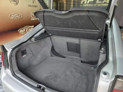 Opel Vectra 2004 - 4750 EUR, 310000 km - AUTO.MOTO.pt - 310000km - foto 11 de 16
