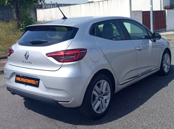 Renault Clio 2021 - 14990 EUR, 79170 km - AUTO.MOTO.pt - 79170km - foto 7 de 18