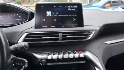 Peugeot 5008 2019 - 17990 EUR, 131000 km - AUTO.MOTO.pt - 131000km - foto 24 de 30