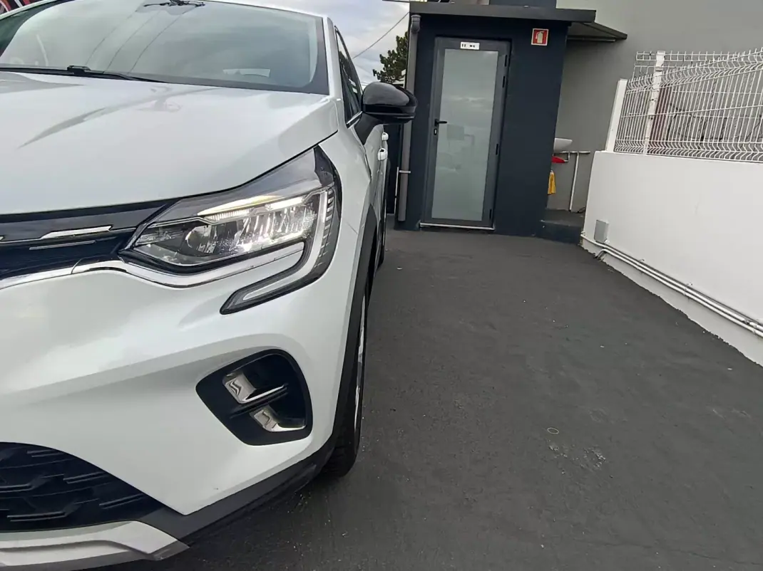 Renault Captur 2020 - 14900 EUR, 196207 km - AUTO.MOTO.pt - 196207km - foto 9 de 34