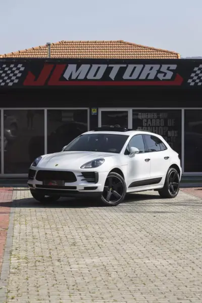 Porsche Macan 2018 - 53900 EUR, 89600 km - AUTO.MOTO.pt - 89600km - foto 2 de 40