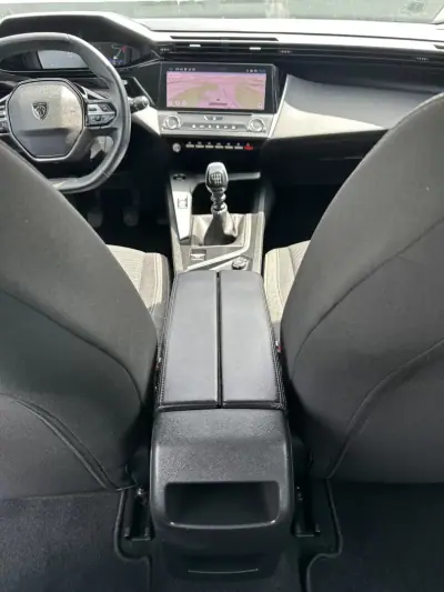 Peugeot 308 2022 - 22500 EUR, 170000 km - AUTO.MOTO.pt - 170000km - foto 49 de 60