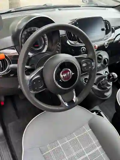 Fiat 500C 2021 - 12250 EUR, 45500 km - AUTO.MOTO.pt - 45500km - foto 3 de 8