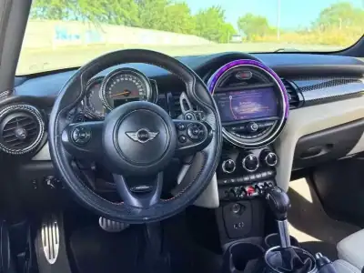 MINI Cooper 2015 - 18900 EUR, 132000 km - AUTO.MOTO.pt - 132000km - foto 15 de 29