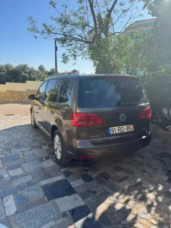 Volkswagen Touran 2013 - 12500 EUR, 231091 km - AUTO.MOTO.pt - 231091km - foto 5 de 10