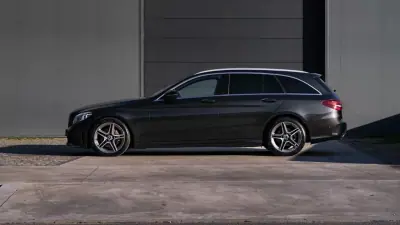 Mercedes-Benz C 220 2020 - 29000 EUR, 169000 km - AUTO.MOTO.pt - 169000km - foto 3 de 42